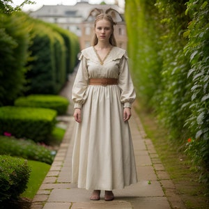 Viking Ruffled Collar Women&#39;s Dress  | Vintage-Inspired Cosplay With Brown Belt | Long Sleeve Medieval Gown | Ideal for Historical Event