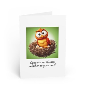 Charmante carte de voeux de hibou pour un nouveau bébé, carte de baby shower, carte de félicitations, carte de hiboux de nidification, carte d'animal mignon, cadeau d'amour de la nature