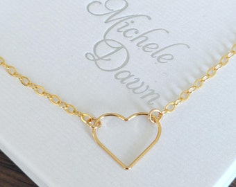 Gold heart necklace. Short choker with fine 14k gold filled heart and chain. Dainty 15" choker chain. Gift for her. Gold layering necklace.