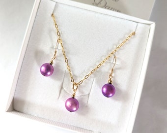 Purple pearl necklace and earrings set.  14k gold filled chain & earrings. Violet freshwater pearls.  HOC spring.  Purple jewellery.