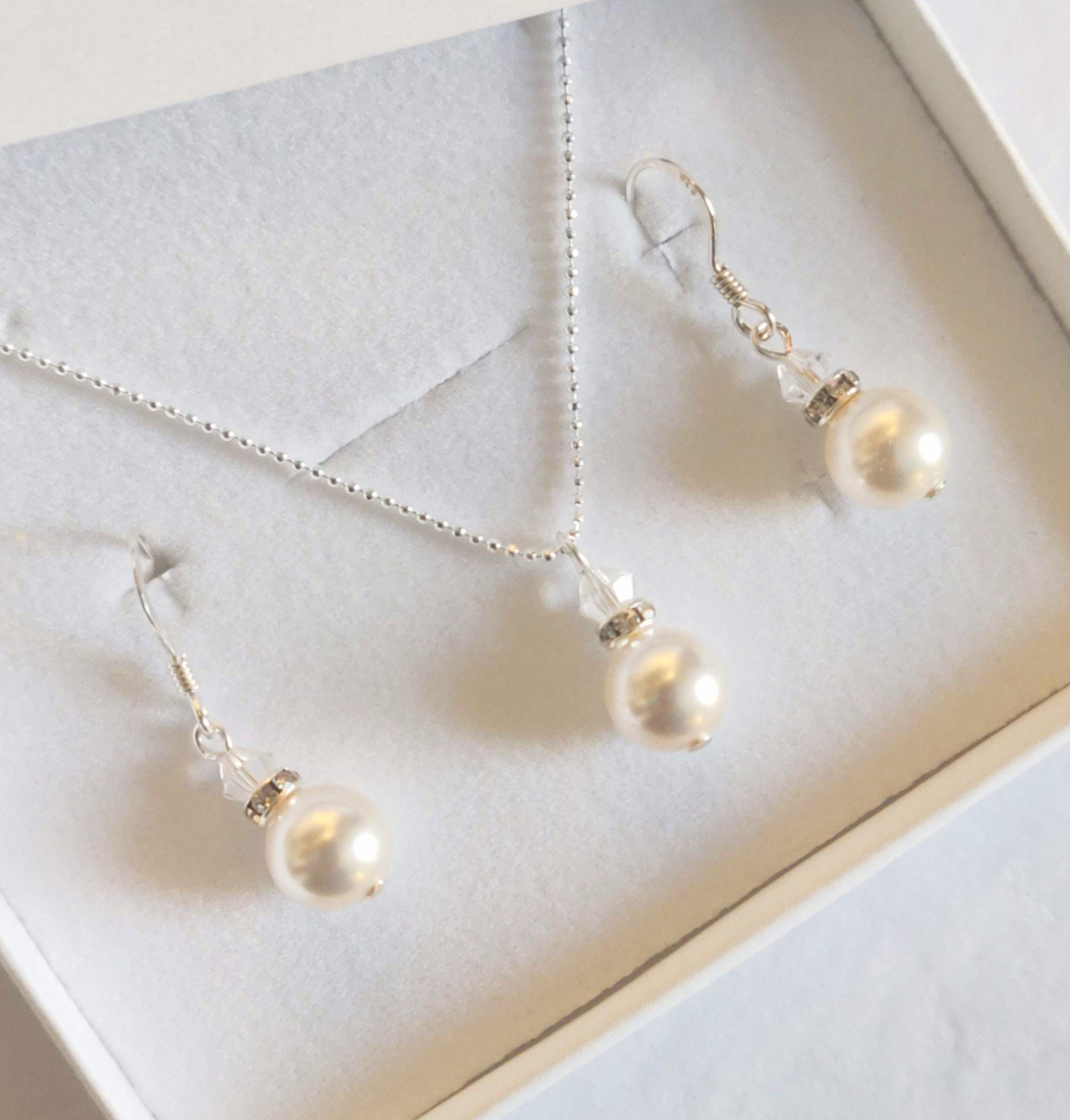Ivory Pearl Necklace \u0026 Earrings Set 