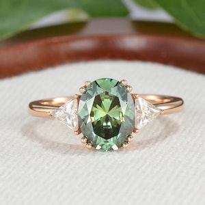 Unique Green Moissanite Engagement Ring Minimalist Three Stone Triangle Wedding Ring Vintage Rose Gold Promise Bridal Ring Anniversary Gift