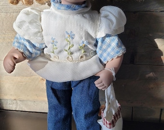 Duck House Heirloom Porcelain12&#39;&#39; Doll. Religion from the Brand ,,Duck House,,
