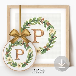 Padrão de ponto cruz com monograma de guirlanda de Natal com letra P | Guia em PDF | Download digital | Arte de parede em ponto cruz | Ponto cruz para iniciantes