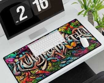 Schreibtischunterlage mit Graffiti-Typografie, 80 x 39 cm, Wildstyle-Streetart-Design, extragroßes Mauspad, auffälliges urbanes Design für Gaming und Arbeitsplatz – das perfekte Geschenk!