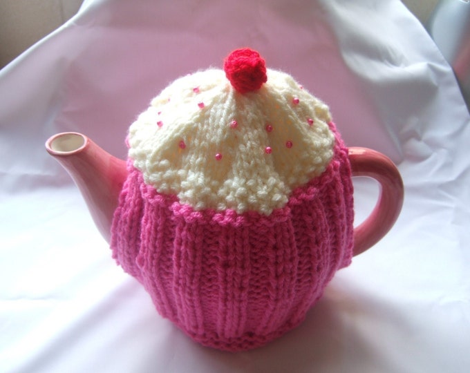 CUPCAKE TEA COSY KNITTING PATTERN Etsy