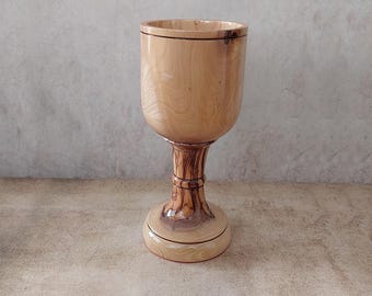 Copa de Comunión de madera de olivo tallada a mano: Grial de Jerusalén, regalo de la Iglesia (1,9 m)