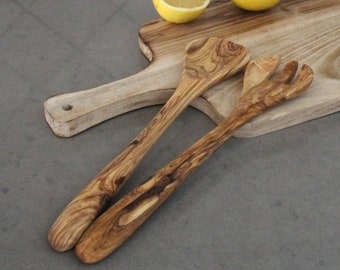 Zestaw ręcznie wykonanych sztućców do serwowania z drewna oliwnego: wystrój kuchni w Jerozolimie