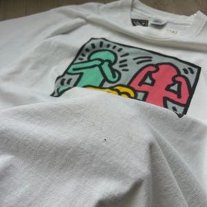 VINTAGE 90s | Keith Haring See No Evil Artwork T-Shirt sz XL image 6