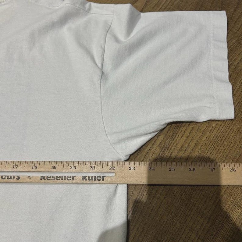 VINTAGE 90s | Keith Haring See No Evil Artwork T-Shirt sz XL image 9