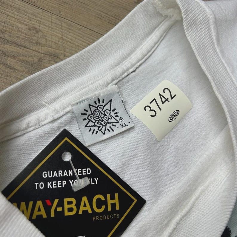 VINTAGE 90s | Keith Haring See No Evil Artwork T-Shirt sz XL image 4