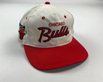 VINTAGE 90s Chicago Bulls Script Sports Specialties Twill Snapback Hat sz OS