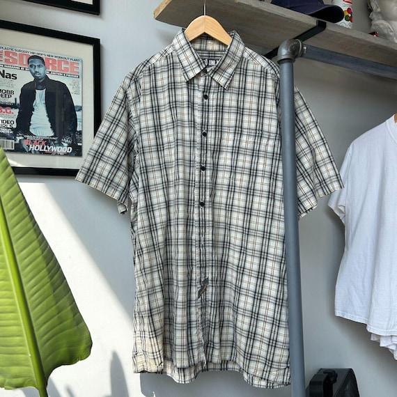 ecko dress shirts Amazon.com: Unltd. Mens Roberts Ss Woven Button Up Shirt, Grey, X-Small : Clothing, Shoes & Jewelry Hunk mode 'ON'! Shirts from