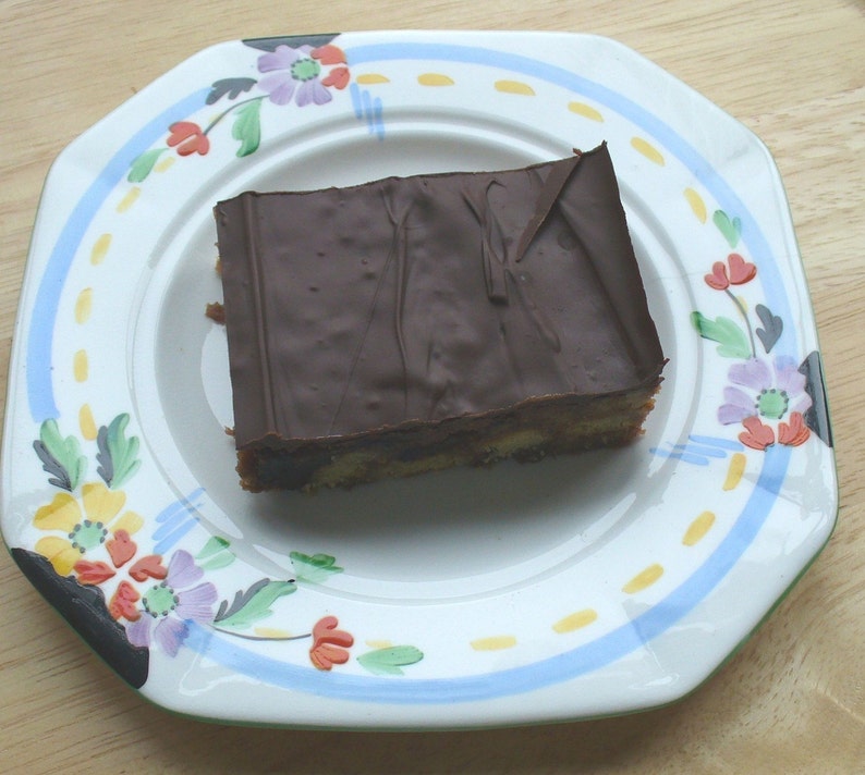 Chocolate Crunch, Tiffin image 1