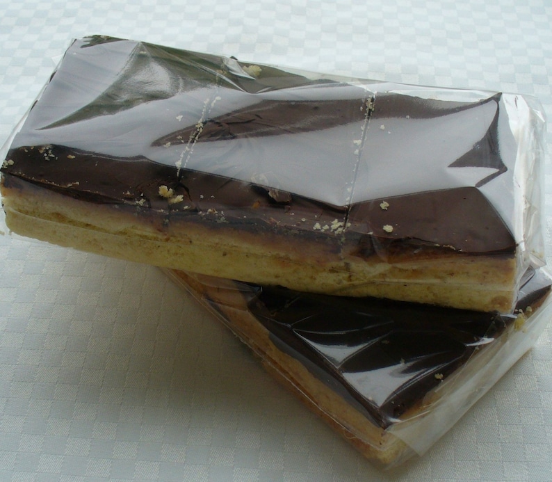 MILLIONAIRE'S SLICE Caramel Shortbread image 3