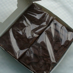 Chocolate Crunch, Tiffin image 3