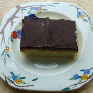 MILLIONAIRE'S SLICE Caramel Shortbread image 1