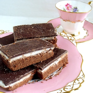 Chocolate Peppermint Shortbread image 2