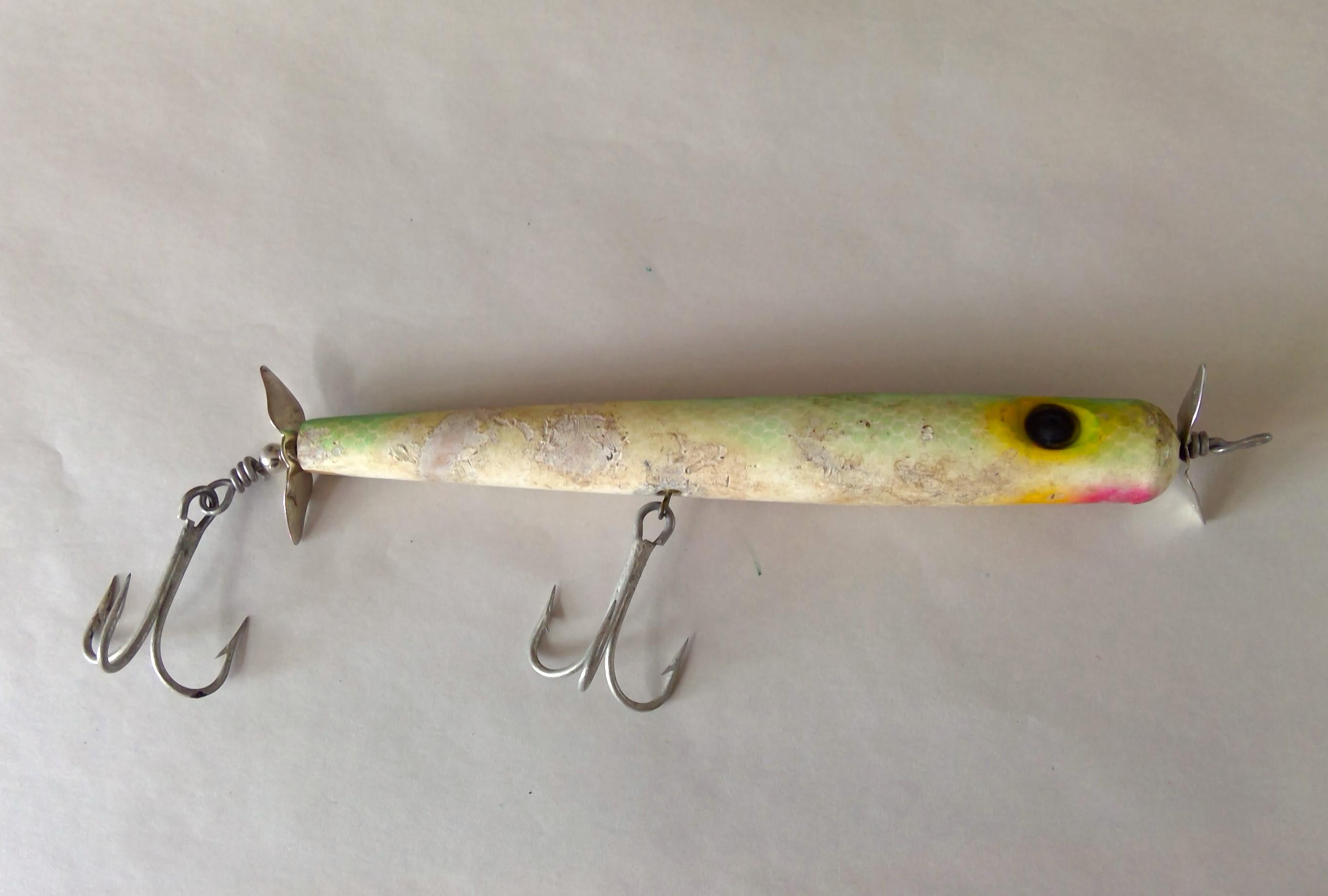The Fred Arbogast Story, A Fishing Lure Collector's Guide, by Scott He - Muddy Water Decoys