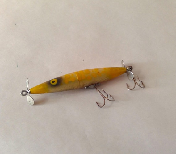1950s Heddon Dying Flutter Double Prop 4