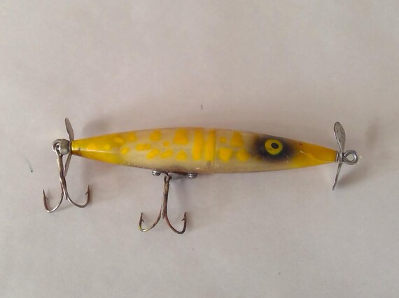 ルアー・フライ Heddon Dying Flutter 復刻 HEDDON DYING FLUTTER/ ダイイングフラッター - バスプロ