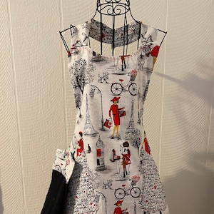 Ladys in red Paris, vintage women&#39;s reversible apron, red white and black, cooking, cleaning, crafting, Kitchen decor, linens, great gift