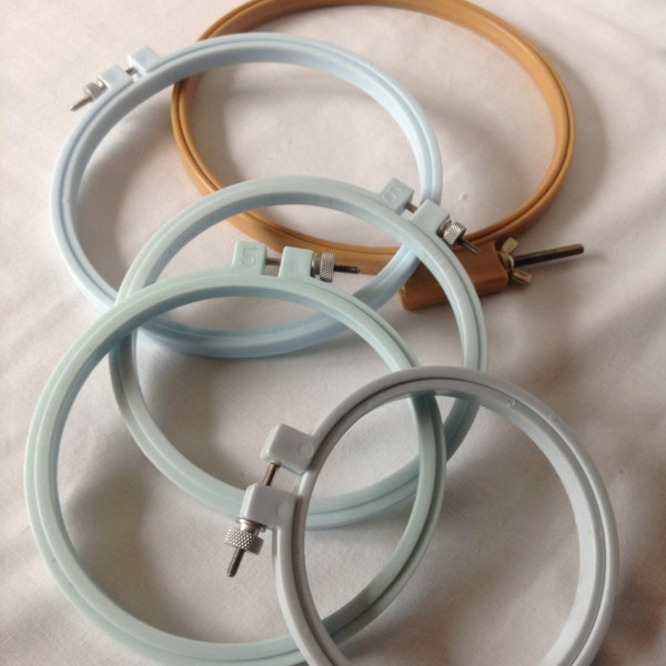 Set of embroider hoops