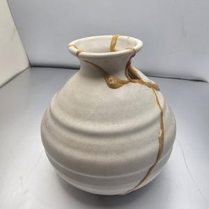White Kintsugi Vase - Small Handmade Japanese Wabi Sabi Art - Gold Repaired Ceramic Bud Vase - Meaningful Resilience Gift