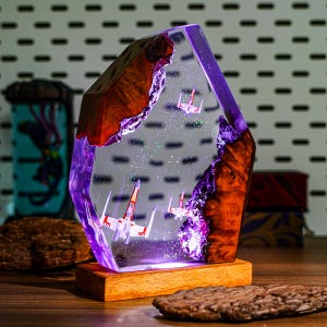 NEW Spaceship Galactic Battle Resin Lamp – Galaxy Night Light | Star War Sci-Fi Display | Handmade  Epoxy Art Lamp | Gift for Star War Fans