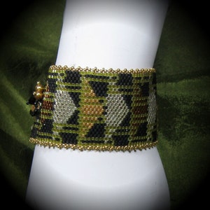 Metallic Medley Beaded Peyote Bracelet Pattern