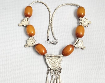 Collar etíope con dijes, joyería etíope