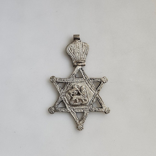 Hinged Ethiopian pendant, Star of David Pendant, Ethiopian Lion of Judah, Rasta pendant