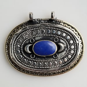 Afghan pendant, Kuchi pendant