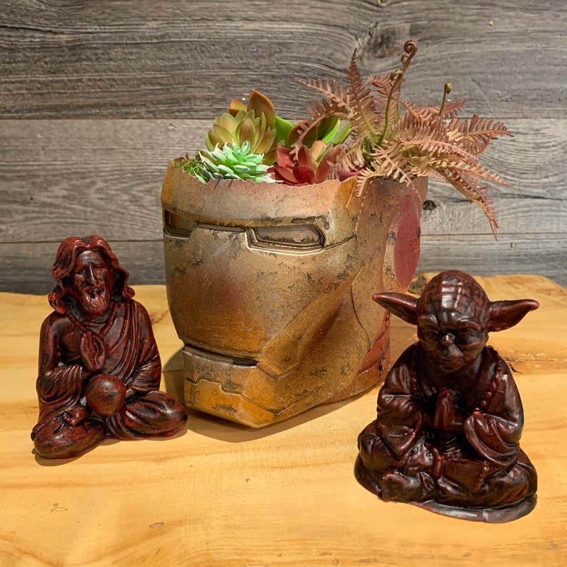 Rusted Ironman Helmet Planter Succulents Air Plants Terrarium Etsy