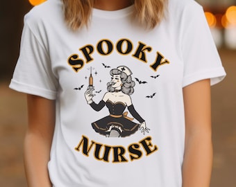 Shirt griezelige verpleegkundige, Halloween-shirt verpleegkundige, Halloween-shirt, verpleegkunde, Halloweencadeau, grappig shirt, Spooky Vibes, shirt verpleegkunde, RN-shirt