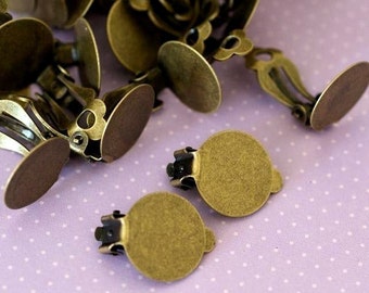 Lead Free 8pcs Antique Brass Ear Clips With Round 12.5mm Pad