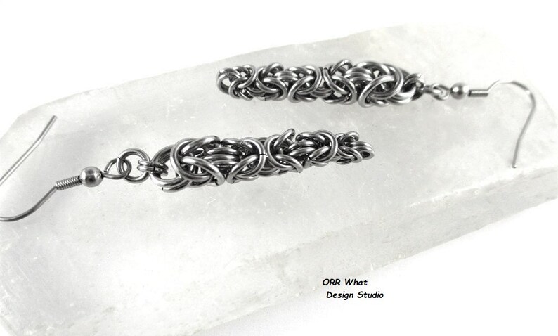 Silver Chain Link Women/'s Stainless Steel Byzantine Chainmaille Jewelry Graduated Tapered Spike Chains Chainmail Casual or Dress Fashion