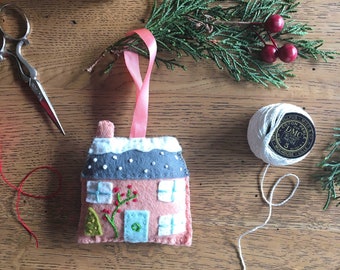 Felt Christmas Cottage Ornament  Pattern - PDF Pattern - Comfort Cottage - Cottagecore New Home Gift