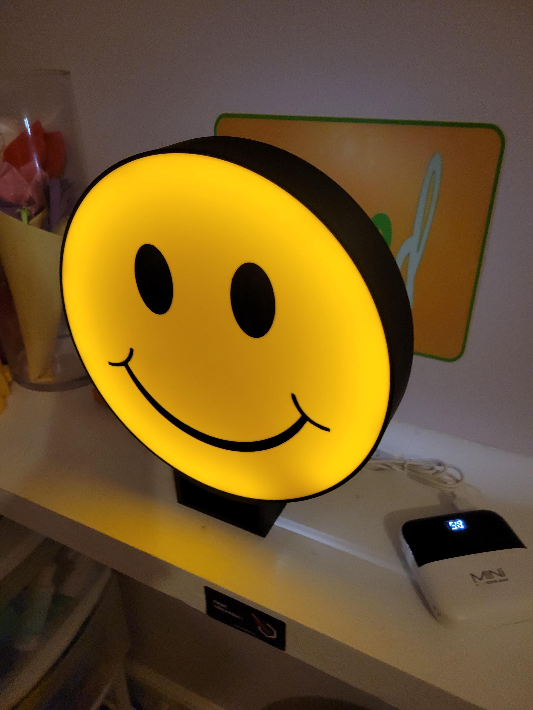 Led emoji - Etsy México, image size:2250x3000