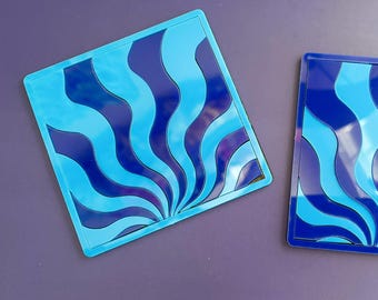 Retro Sunburst Acrylic Coasters: Bold Table Decor, Set of 2 or 4