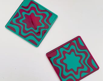 Retro Starburst Acrylic Coasters: Bold Table Decor, Set of 2 or 4