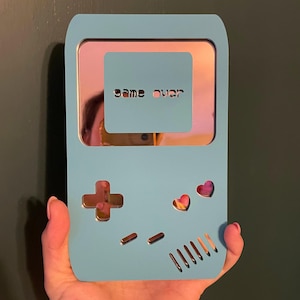 Espejo de consola de juegos Game Over: decoración de pared acrílica de estilo pop art.