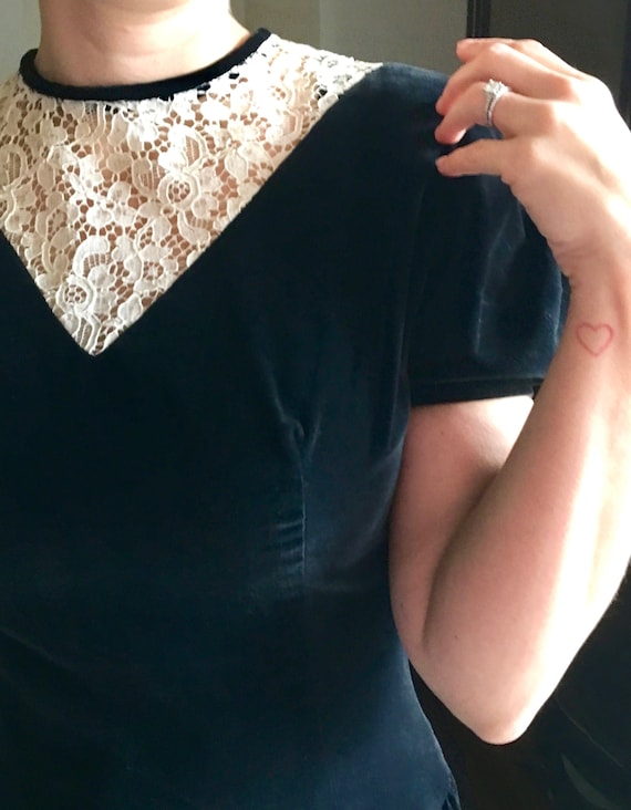 Black Velvet Dress / Vintage Velvet and Lace Dress