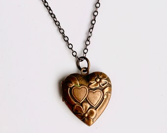 Vintage 80s Brass Heart Locket Necklace