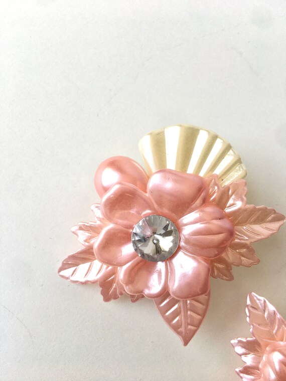 1980s Pink Flower Earrings - image 4