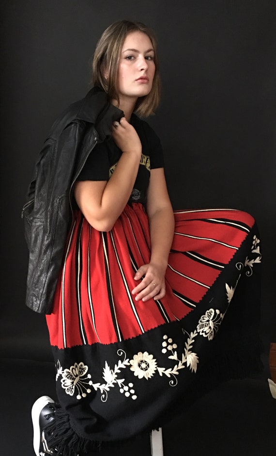 Vintage Maxi Skirt / Wool Maxi Skirt / Red White a