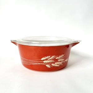 1979 Pyrex Autumn Harvest Covered Casserole