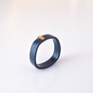 gold hammered stripe finger shaped ring image 1