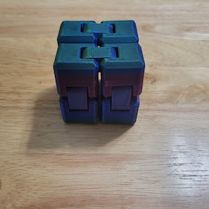 Perpetual Cube | Fidget Toy