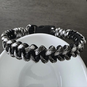 Paracord Hundehalsband Hai Jaw Bone, Haustierhalsband, Hundehalsband, Katzenhalsband, Paracord Halsband, Tierhalsband